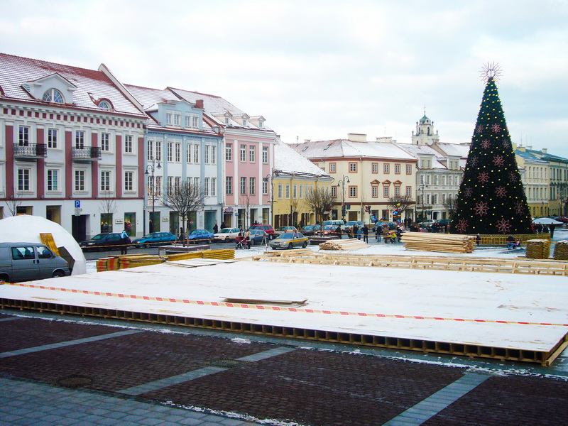 1215m2 ICE SKATING RINK 45X27X10,7M ICE RINK | Glamping Domes