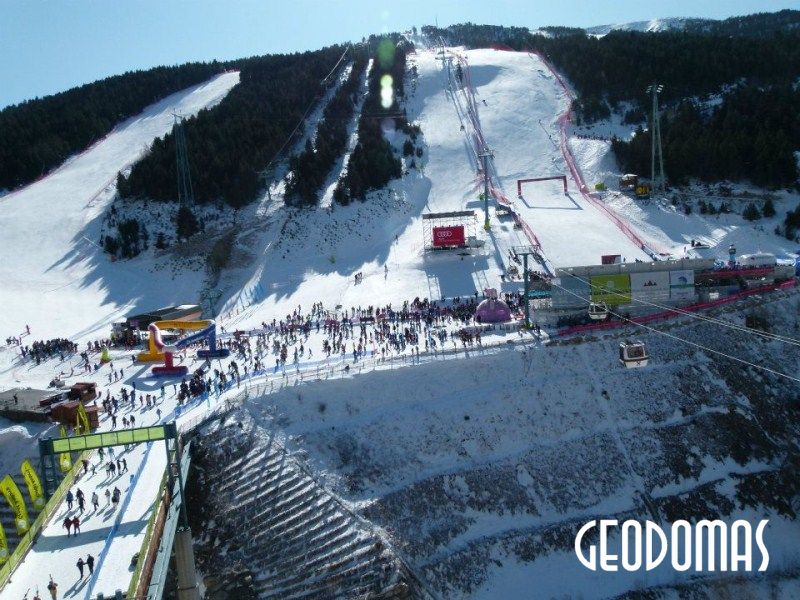 Mobilus Ø8 m Kupolas Moterų Slidinėjimo Čempionatui 2012 m. | Soldeu, Andora