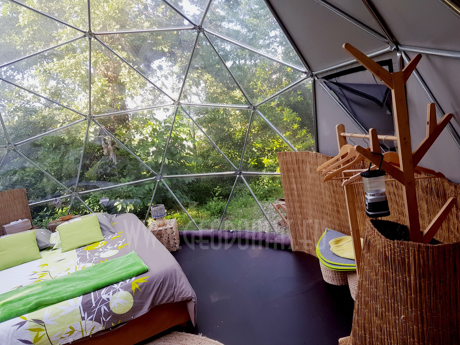 20m² Glamping Maisons Bulles™ night Panoramic bubble Ø5m